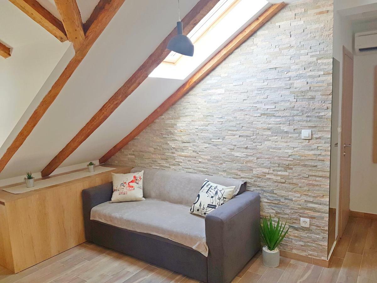 Attic Split Apartment Near City Centre Exterior foto
